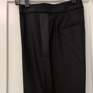 Banana Republic Women’s Tuxedo Black Pants with Satin Detail size 2 short